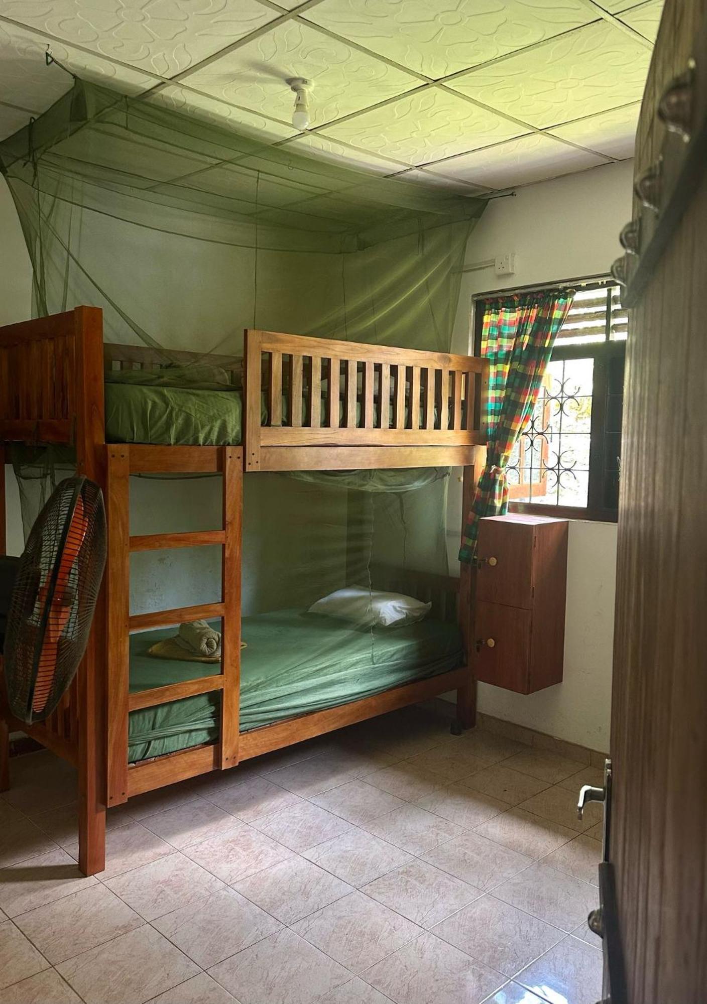 Coco Mango Hostel 디크웰라 외부 사진